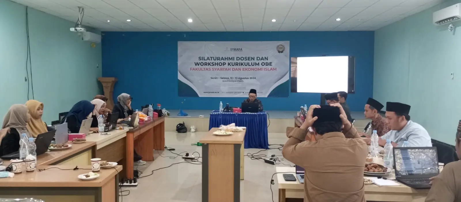 Fakultas Syariah Gelar Workshop Kurikulum Untuk Pengembangan Akademik Berbasis OBE